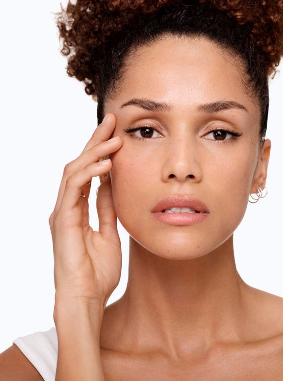 hur-man-tar-bort-åldersfläckar